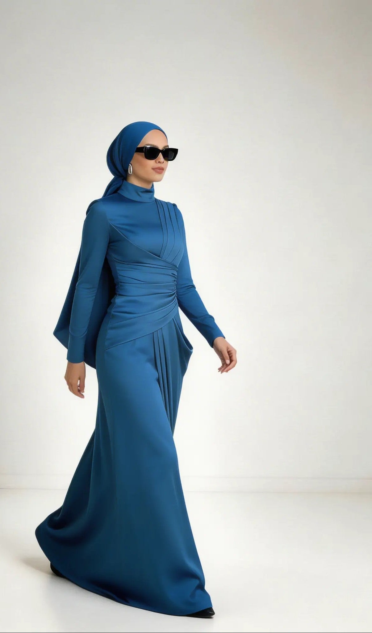 CELINE DRESS walking-view