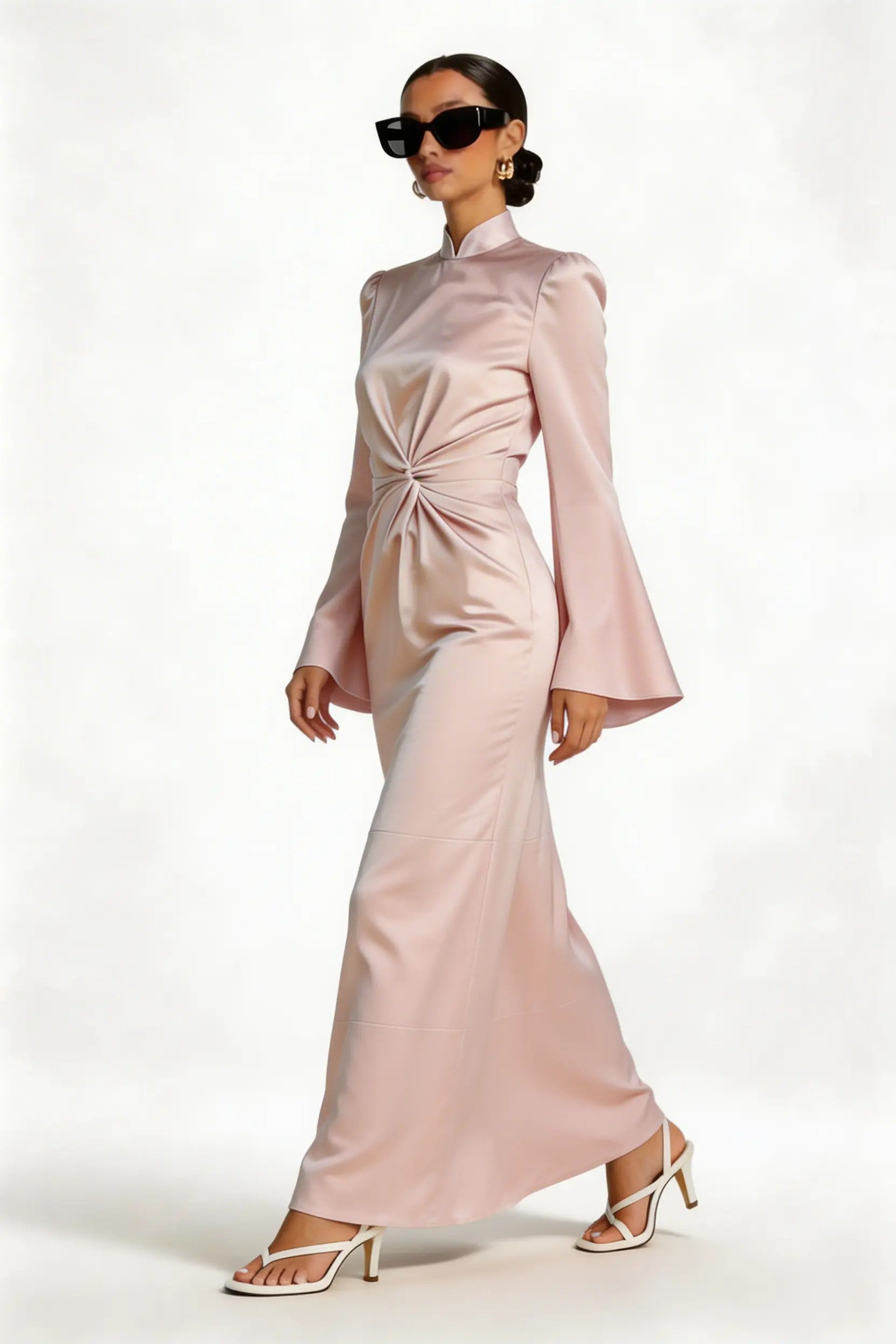 Pearl_dress_model_walking