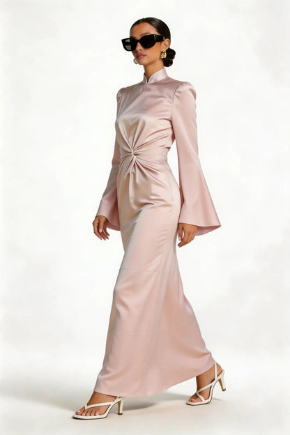 Pearl_dress_model_walking