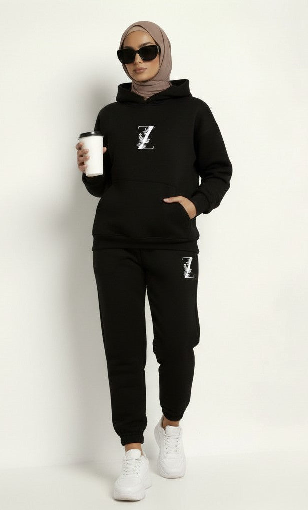 black  Hoodie + Joggers Zarella set on a model