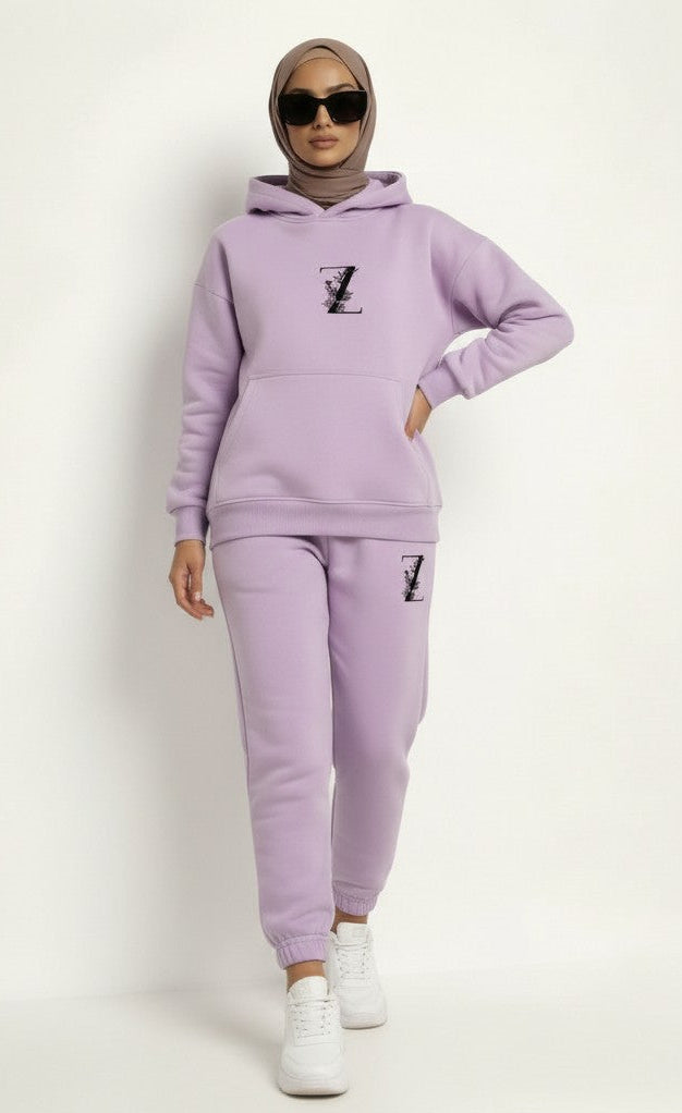model front view wearing light purple Hoodie + Joggers Zarella set