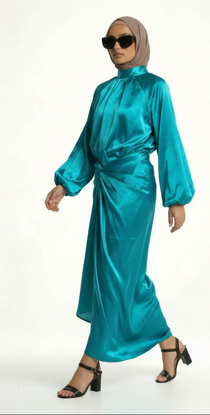 zarelladesign hijab model wearing Olivia Two Piece Dress front right side view zarelladesign